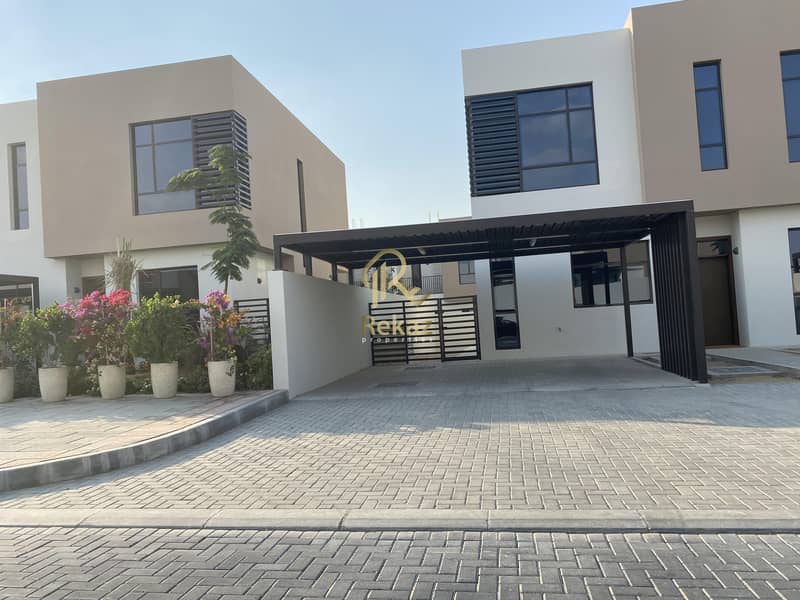 Villa 3BR  For Sale In Sharja