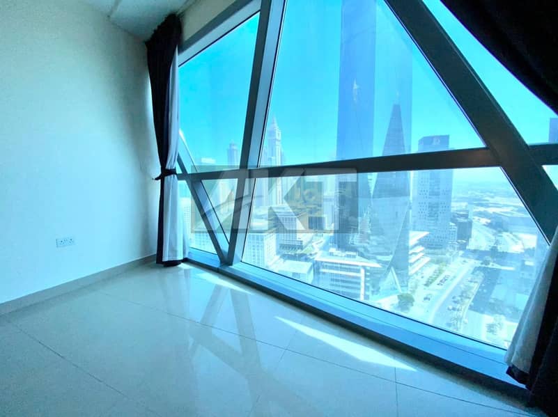 3 70 K / Huge 1 Bed / Well maintained / Vacant / Perfect Sky Line View