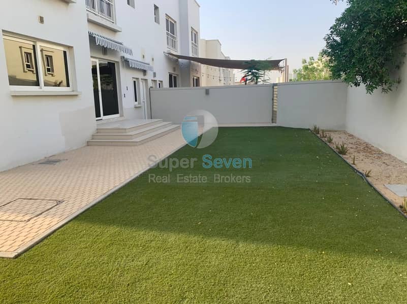 8 Large- 4 Bedroom villa for rent Barashi Sharjah