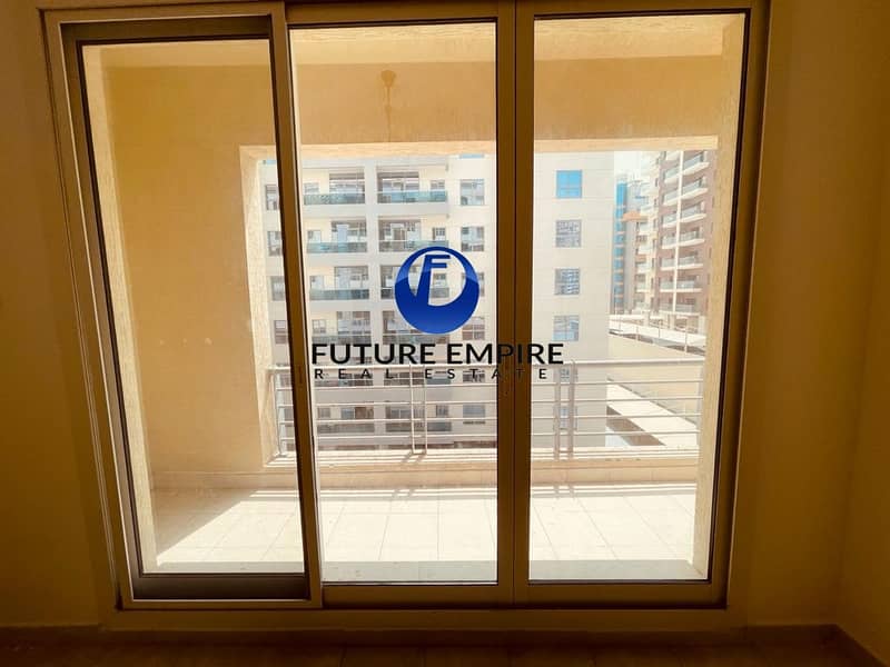 12 SPACIOUS 1BHK APARTMENT+CLOSE KITCHEN AVAILABLE IN DSP. AED32K IN 4 CHEQUES
