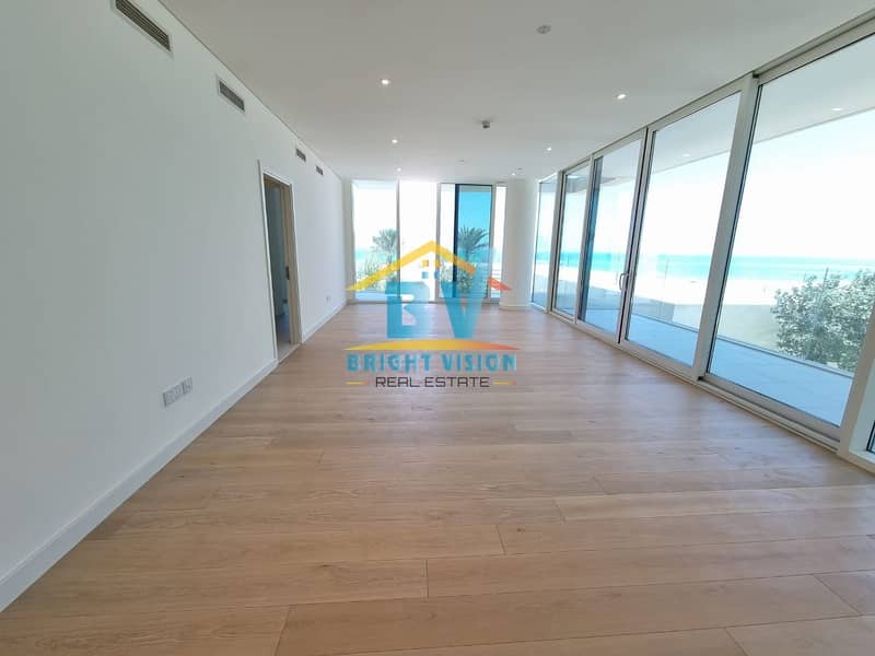 5 Ready To Move| Full Sea View 2BHk| With Beach Access |Maids | Balcony