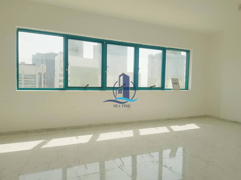 Great Price| 3 BR Apartment with Balcony and Parking