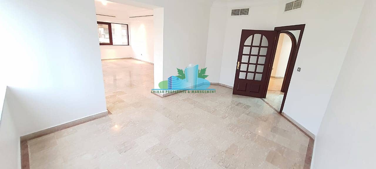 8 EXTRA LARGE 3 BHK|Maid & Dining-room|4 payments |near corniche