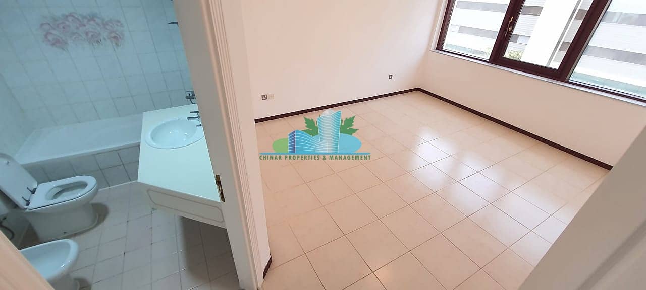 16 EXTRA LARGE 3 BHK|Maid & Dining-room|4 payments |near corniche