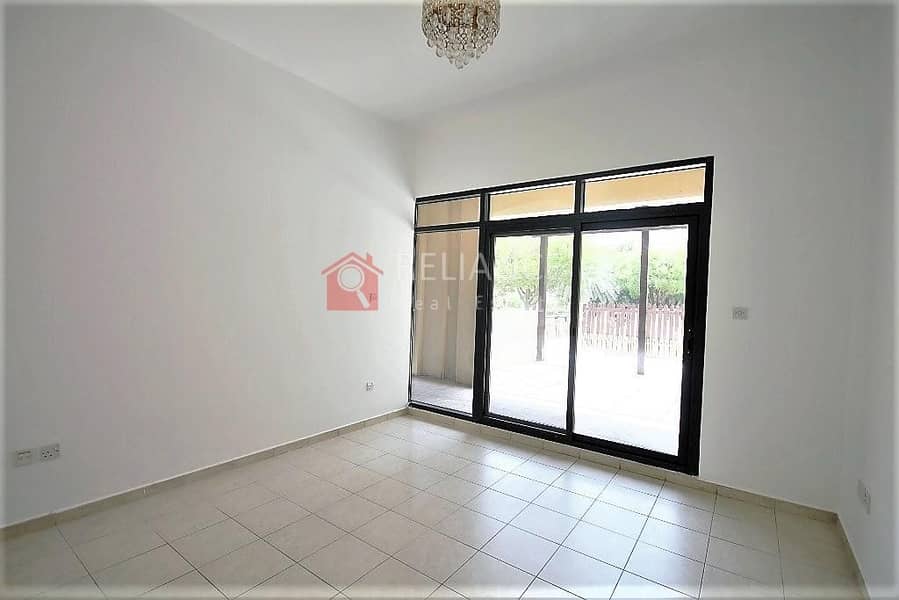 6 Private Garden | 3 Bedrooms + Laundry | A/C Free. .