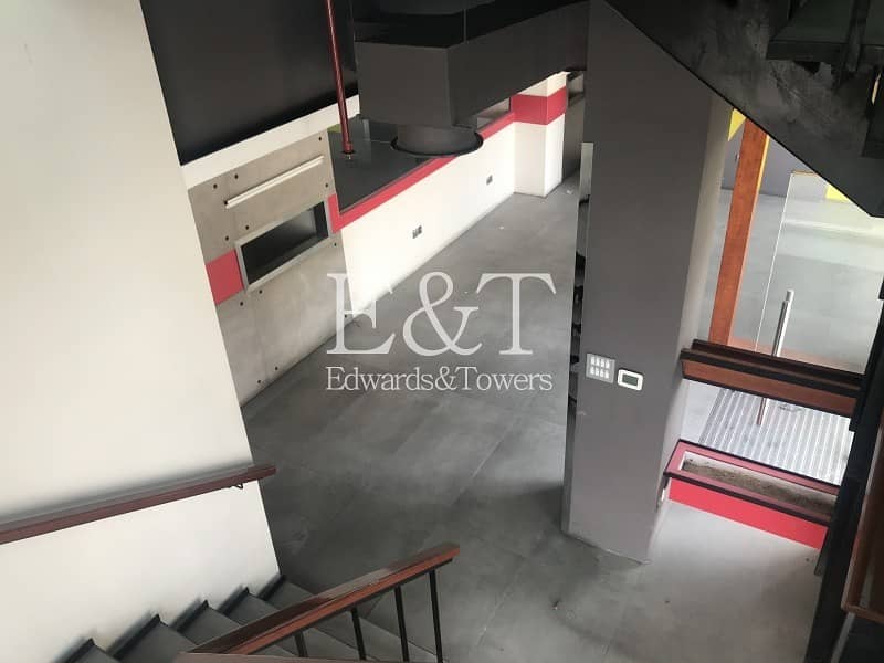 7 DED | Corner Unit |Ready Cold Storage and Kitchen