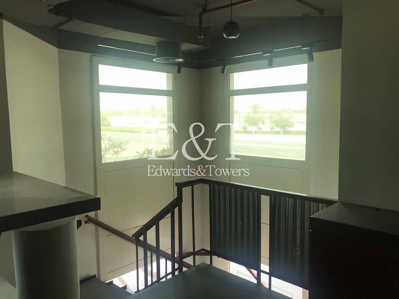 10 DED | Corner Unit |Ready Cold Storage and Kitchen