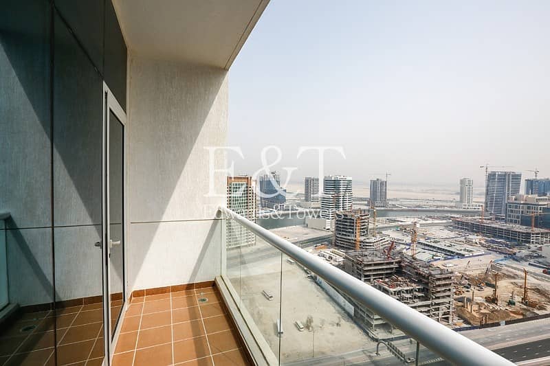 8 Large Lay-out  | 2 Bed | Canal View