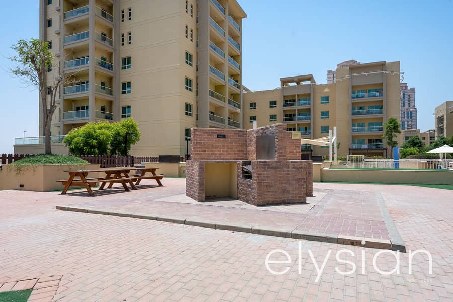 16 Excellent Furnished | 1 Bed in The Greens