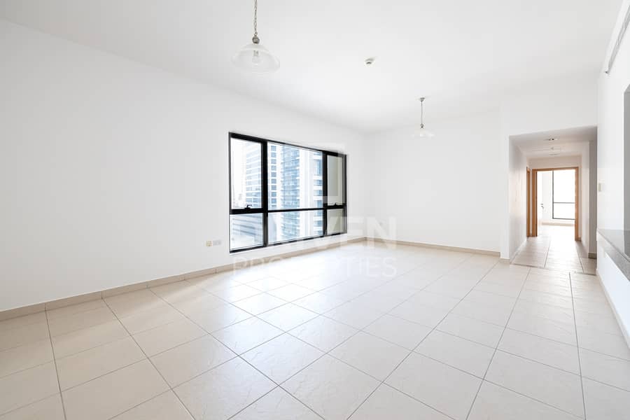 Chiller Free | Well Maintained | No Balcony Chiller Free | Well Maintained | No Balcony
