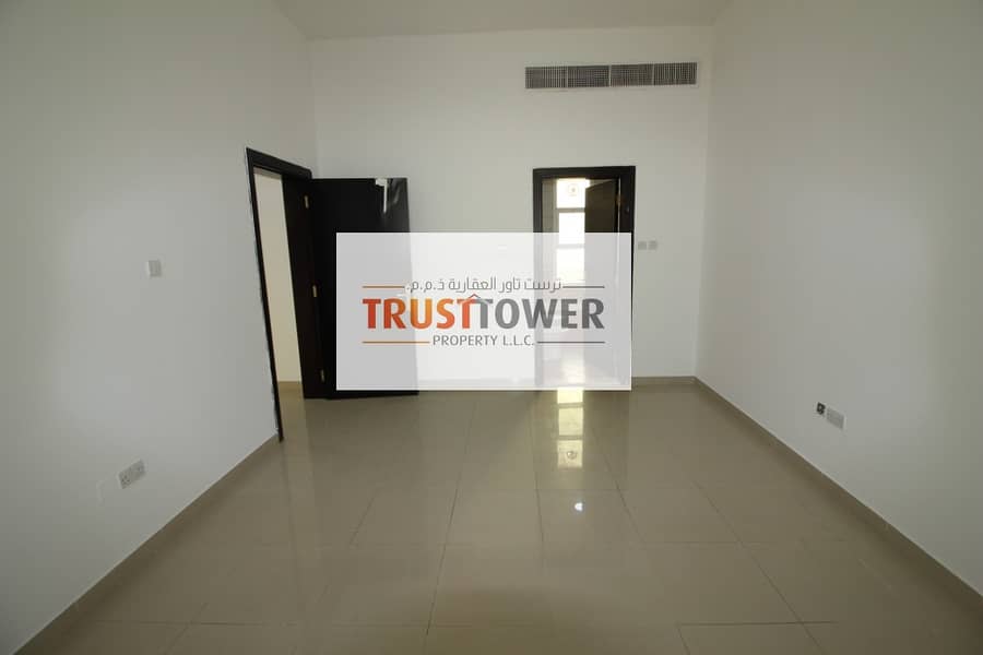 5 Big one BHK with balcony for rent in MBZ zone 14 monthly 4.000