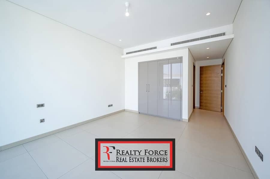 19 LAST AVAILABLE | 4BR TYPE D | W/ROOFTOP TERRACE