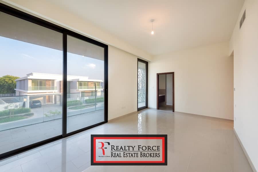 28 FURNISHED | TYPE B1 CONTEMPORARY| PARK FACING