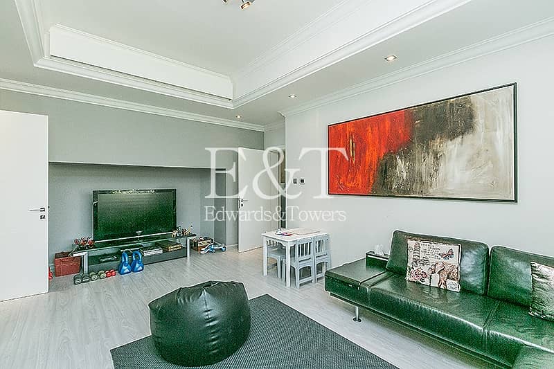 6 Elegant E. Foyer| Fully Upgraded | Extended  | JI