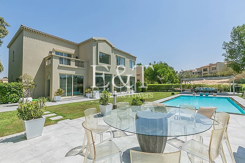 18 Elegant E. Foyer| Fully Upgraded | Extended  | JI