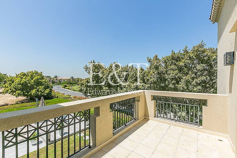 17 Elegant E. Foyer| Fully Upgraded | Extended  | JI