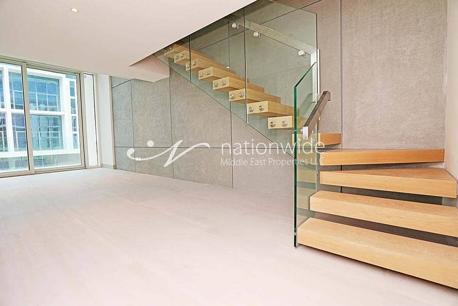 Enjoy A Beautiful Partial Sea View In This Unit! Enjoy A Beautiful Partial Sea View In This Unit!