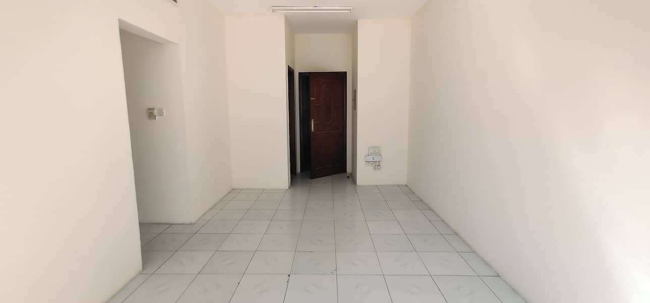 شقة في بوطينة 2 غرف 23000 درهم - 4919016