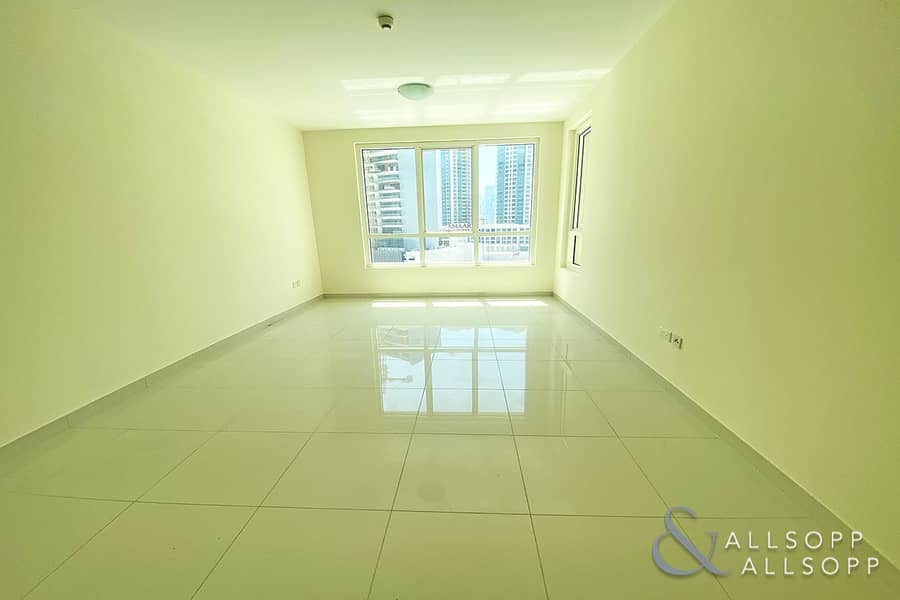 5 2 Months Free | Bright | 2 Bed Apartment