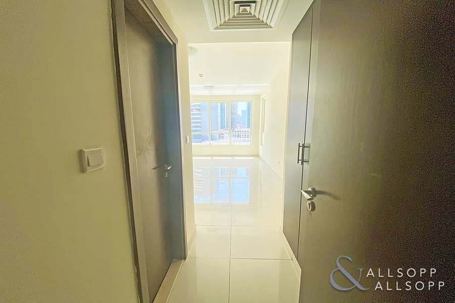 12 2 Months Free | Bright | 2 Bed Apartment