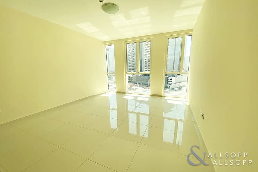 8 2 Months Free | Bright | 2 Bed Apartment