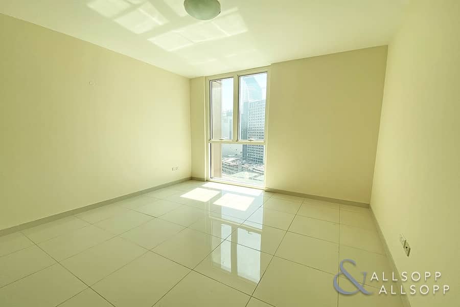12 2 Months Free | Bright 2 Beds | High Floor