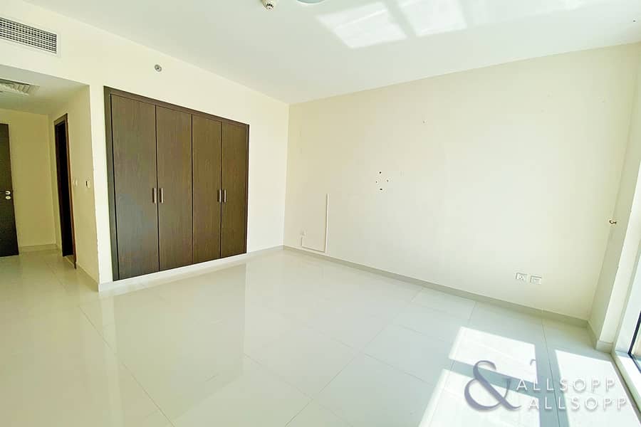 16 2 Months Free | Bright | 2 Bed Apartment