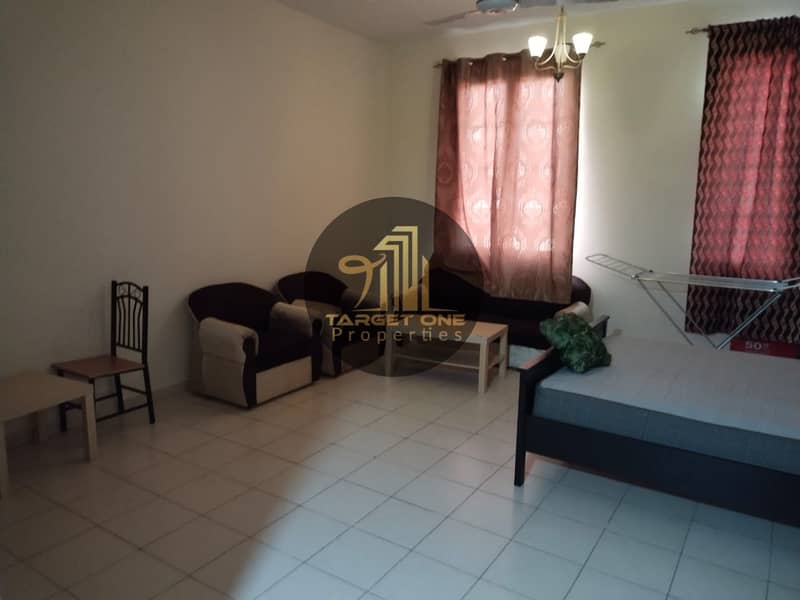 4 SPACIOUS FURNISHED STUDIO