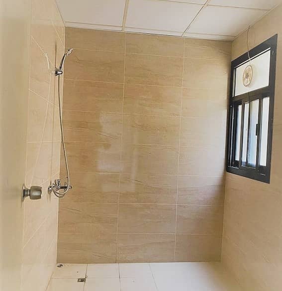9 Bathroom - Shower