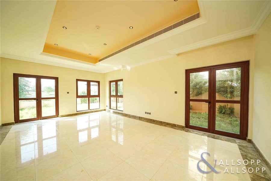 3 4 Beds | Private Pool | Golf Course View