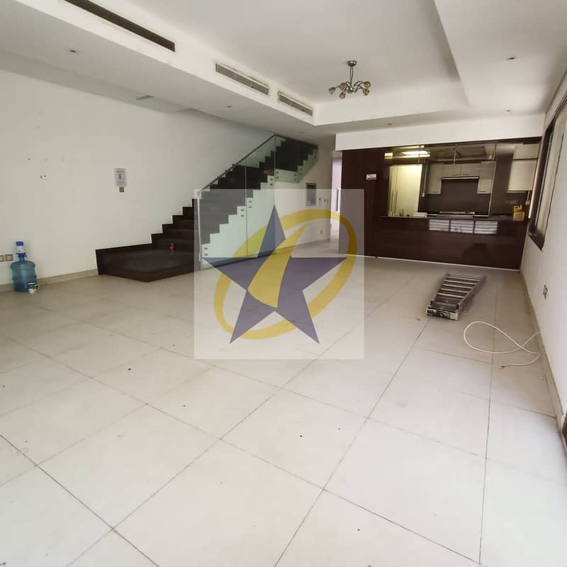 17 Villa with roof| Kitchen appliances| G+2|Maid Room