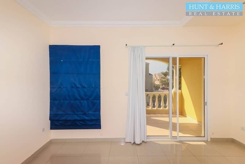 8 Beautiful 2 bedroom Villa - Walk to School - Golf Course View