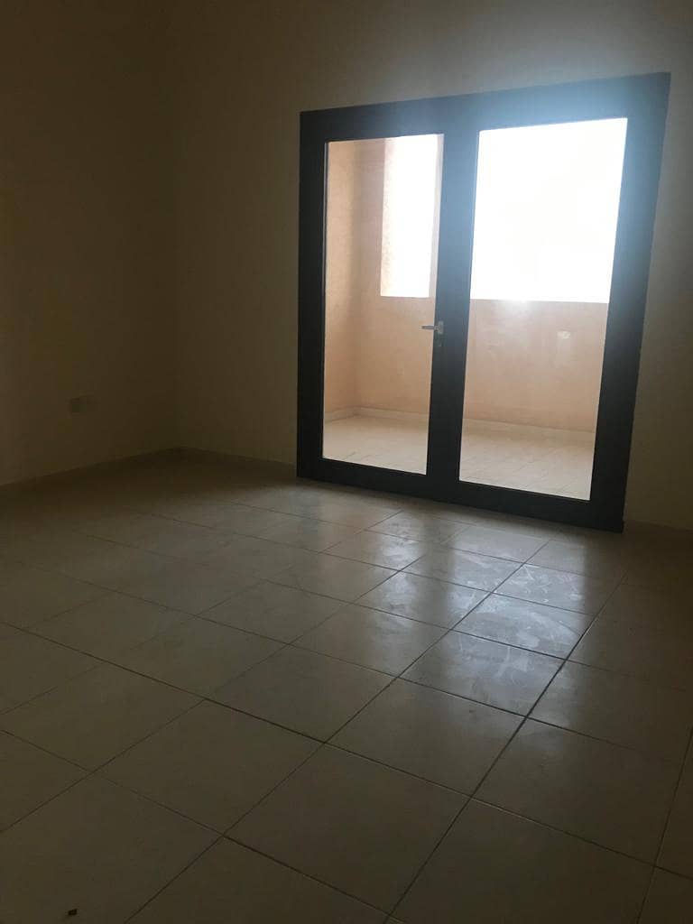 Spacious layout -Chiller Free-1bed+ Store in Silicon Gates