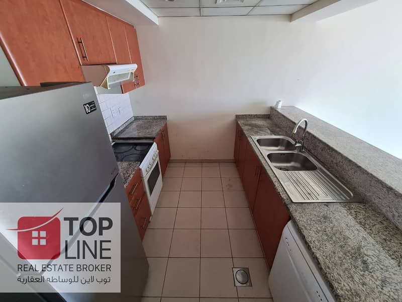 5 Chiller Free | 1BR Arta 4 | Kitchen Appliances