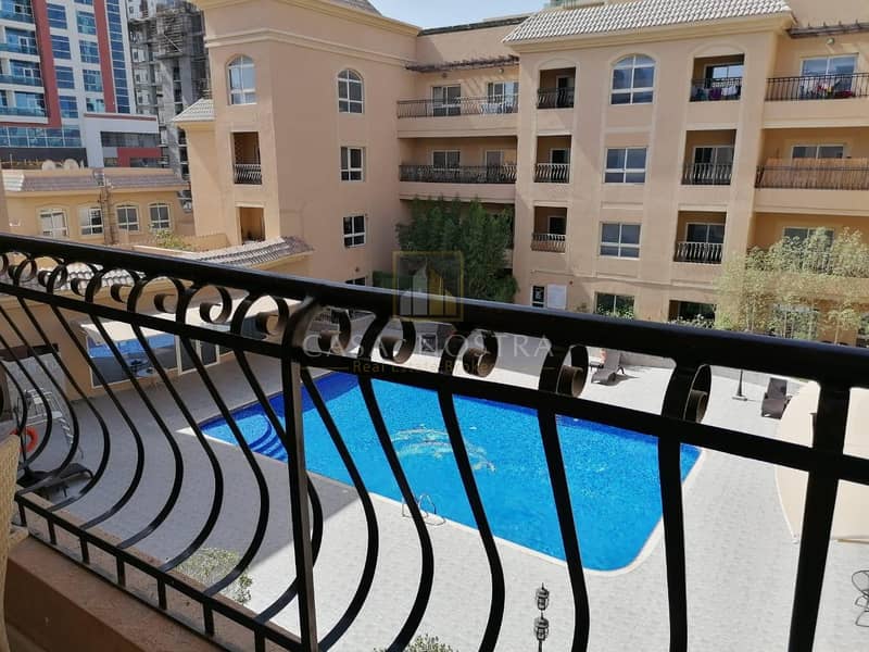 2 Spacious Furnished 1BR with Balcony Closed Kitchen