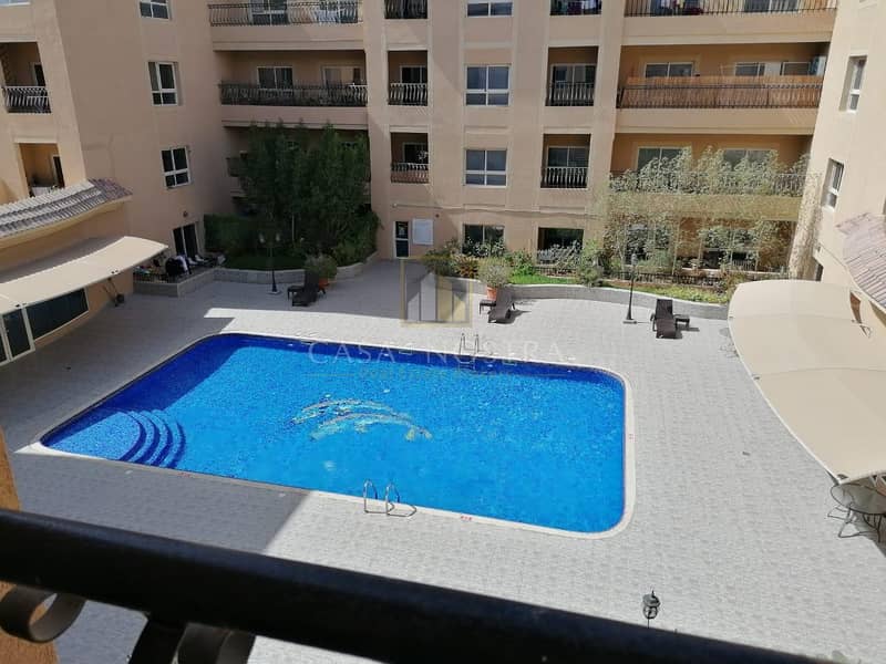 24 Spacious Furnished 1BR with Balcony Closed Kitchen