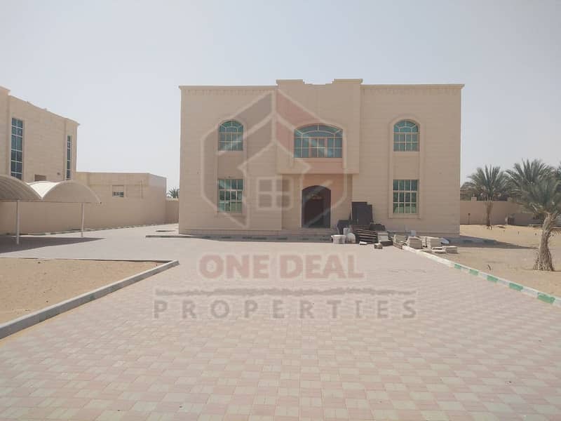 Magneficient Independent 6BR Villa in Zakher Al ain | Private yard