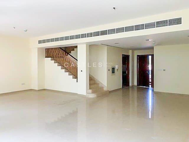 2 Spacious 4 bed+maids Townhouse in Jumeirah Islands