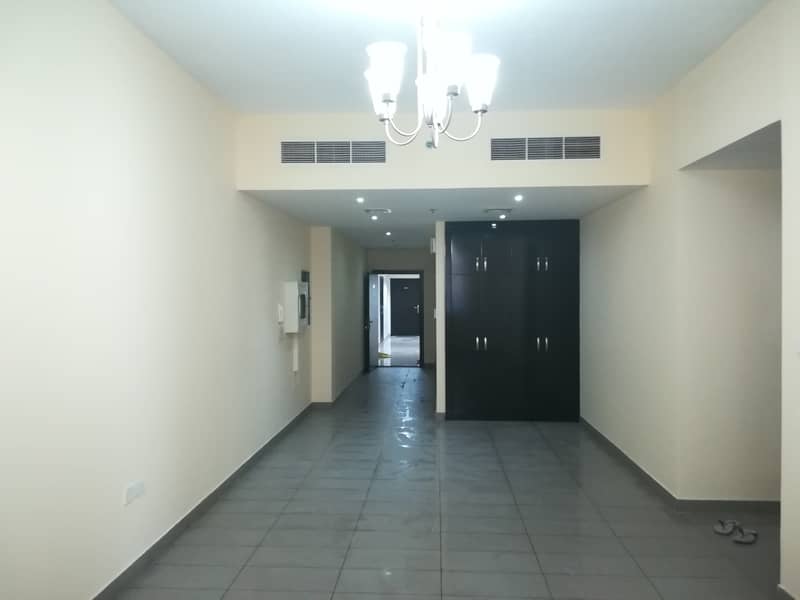 3 bedrooms unit available in mamzar-dubai. free chiller & month grace period. AED-70K