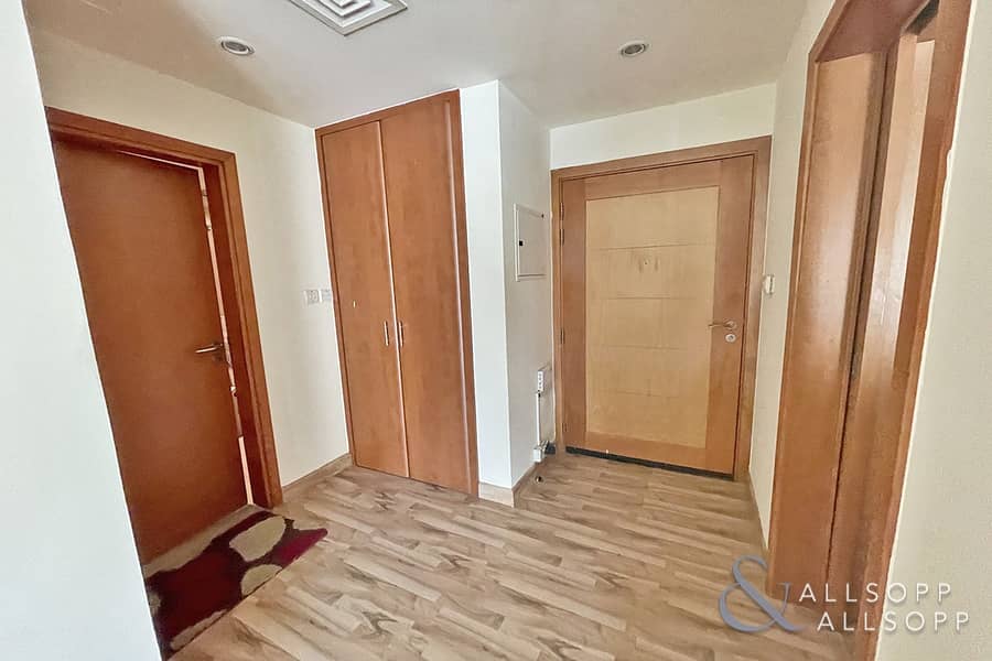 6 Negotiable | Upgraded | One Bed | Vacant