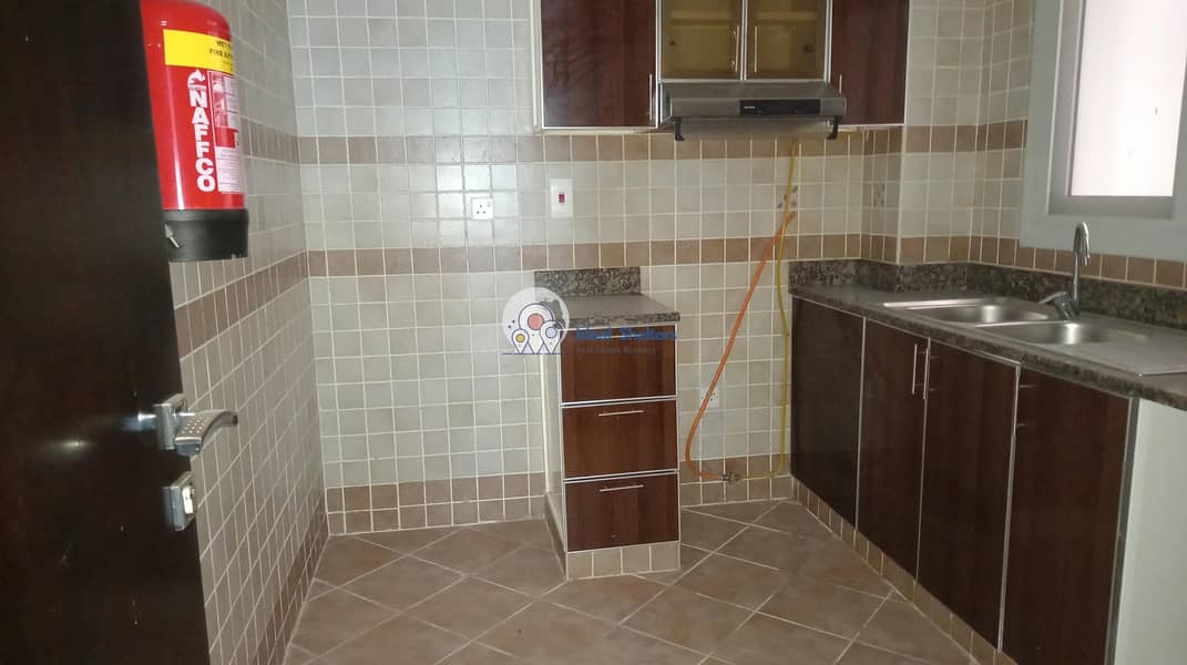 16 1bhk apartment neat and clean building now on leasing in alwarqaa 1