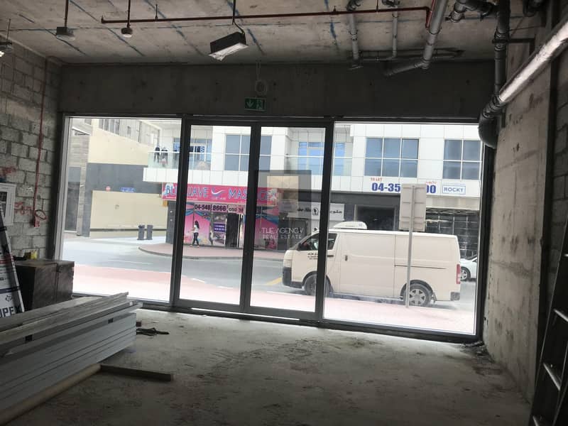 4 Shop available in al barsha 1.  Three months grace period