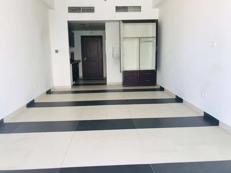 Specious Studio With balcony for rent in Silicon Oasis just at 20K