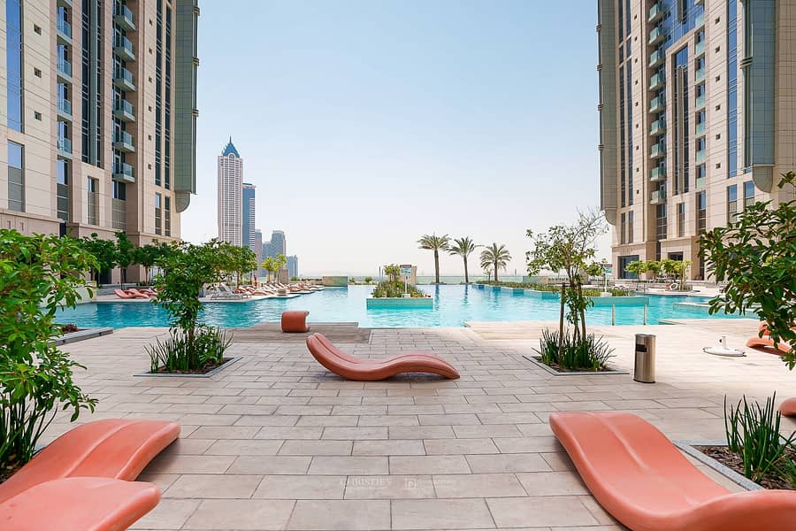 16 Duplex Penthouse with Panoramic City Views