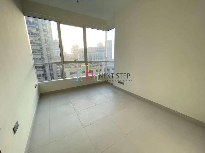 6 BRAND NEW 1BR Apartment with Parking