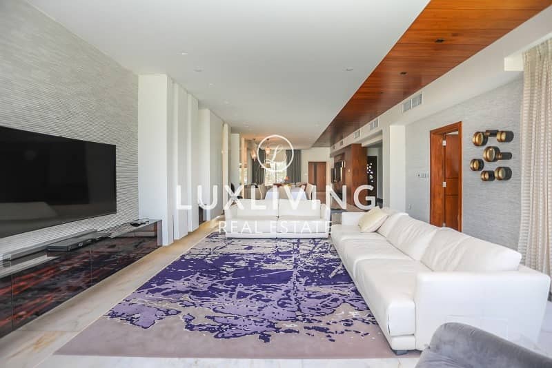 8 Modern | Fully Upgraded and Extended | Private