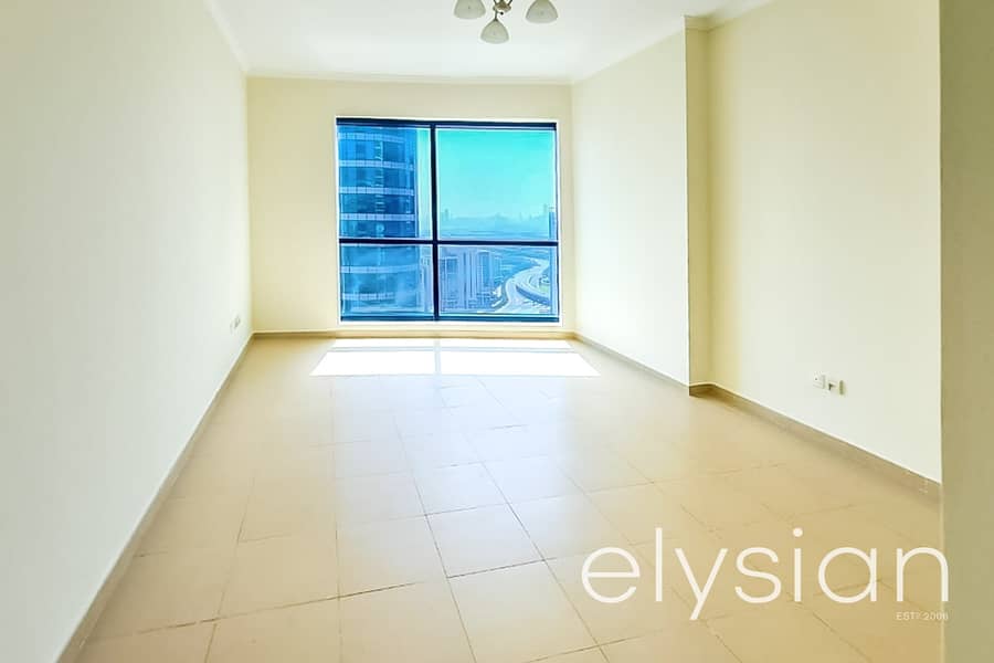 One Bed Duplex | High Floor | Golf View | Vacant