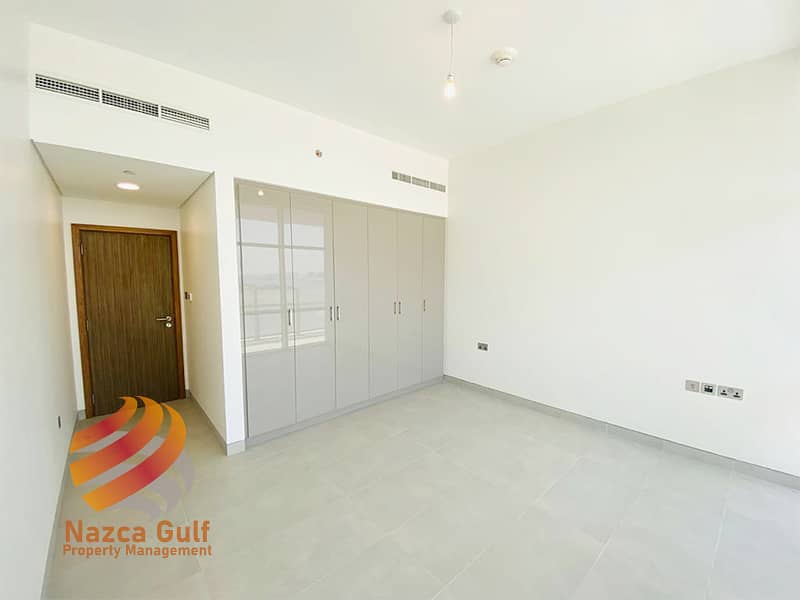 7 Limited Offer  for  Splendid Unit  with Balcony and Laundry Room