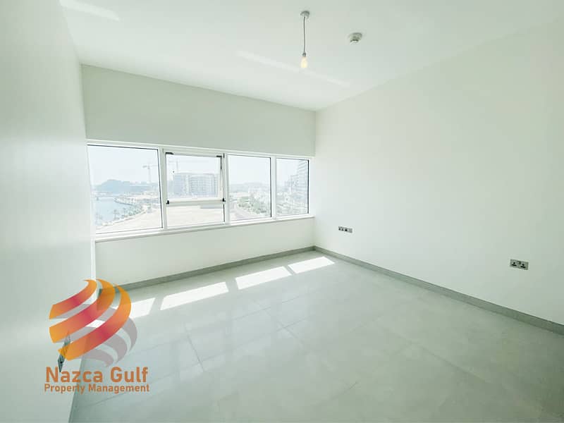 15 Limited Offer  for  Splendid Unit  with Balcony and Laundry Room