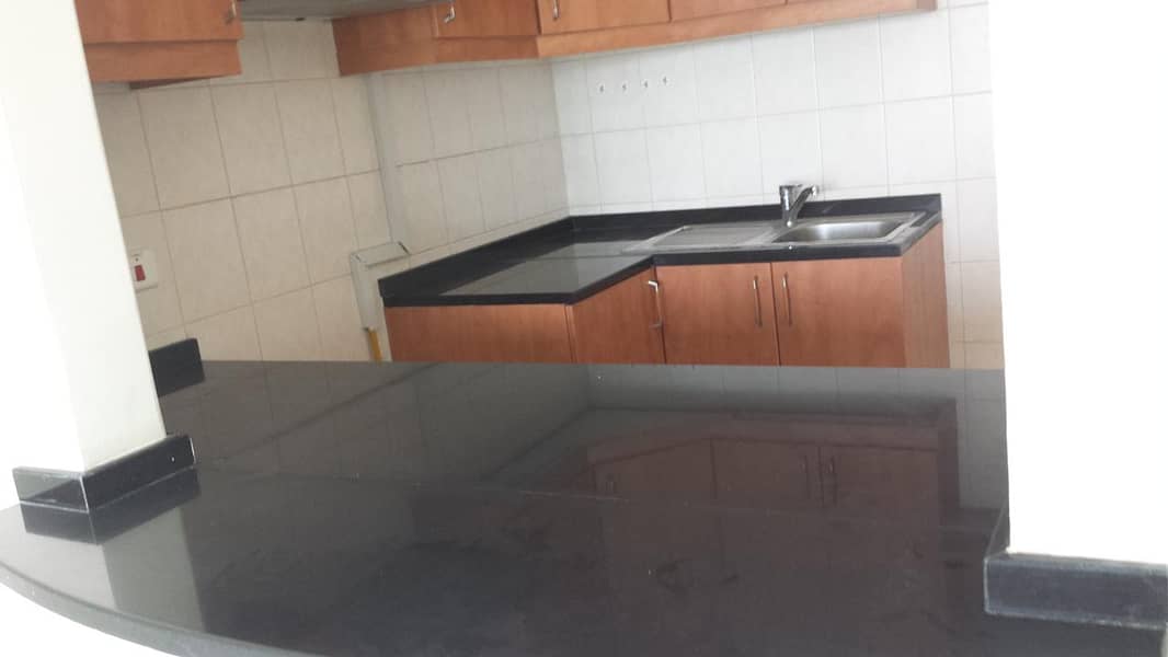 2 Large studio |Ground floor |Near to metro |Mogul